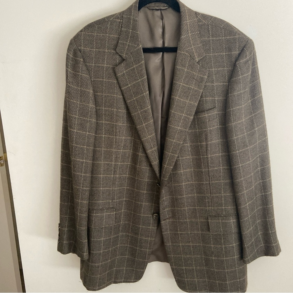 Hickey Freeman Brown Sport Coat with Checkered Pattern 100% Camel Hair